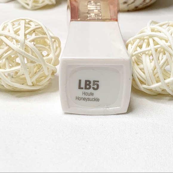 ✨HP✨Flower Beauty 3pc Lip Butter Beauty Gift Set - Picture 12 of 16